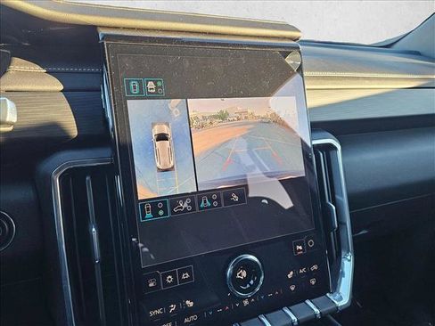 New 2026 GMC Acadia Elevation image 13