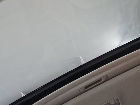 Certified 2025 Hyundai Venue SEL FWD image 22