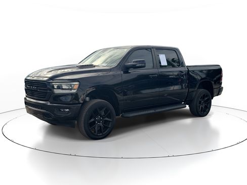 Used 2023 RAM 1500 Laramie AWD/4WD image 2