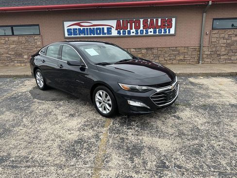 Used 2022 Chevrolet Malibu LT FWD image 2