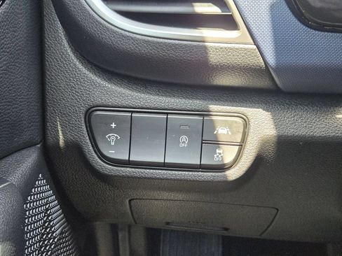 Used 2023 Kia Seltos S FWD image 24