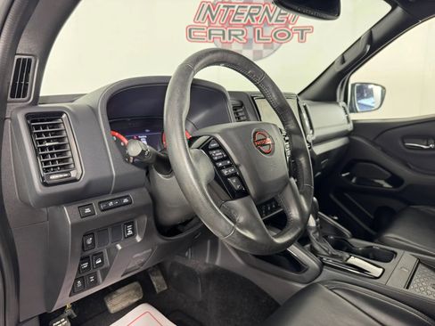 Used 2022 Nissan Frontier PRO-4X w/ Pro-4X Premium Package AWD/4WD image 10