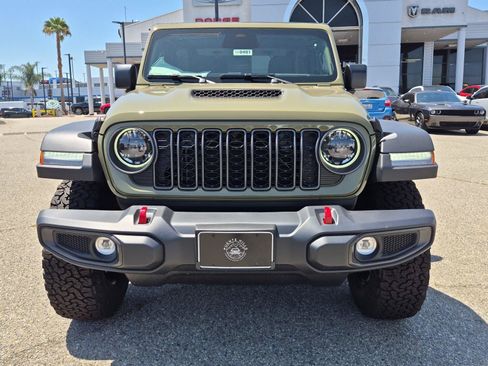 Used 2026 Jeep Wrangler Rubicon AWD/4WD image 2