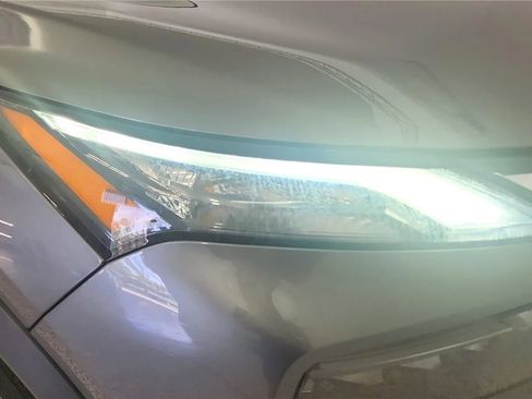Used 2024 Nissan Rogue S FWD image 14