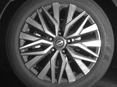 Used 2025 Nissan Altima 2.5 SV image 12