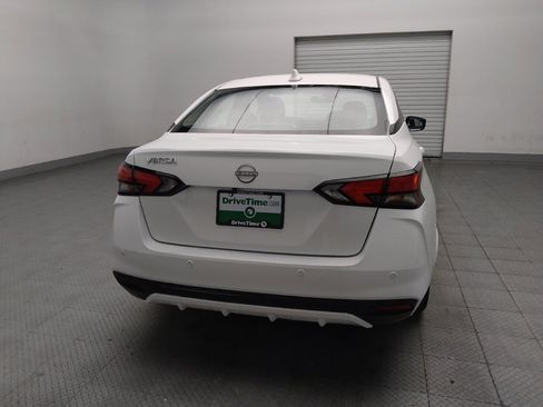 Used 2025 Nissan Versa SV FWD image 7