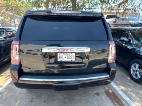 Used 2015 GMC Yukon Denali w/ Open Road Package RWD image 21