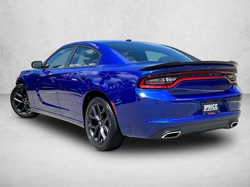 Used 2022 Dodge Charger SXT w/ Blacktop Package RWD image 13