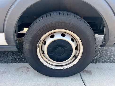 Used 2020 Ford Transit 350 XL image 13