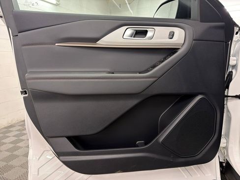 New 2026 Ford Explorer Active image 16
