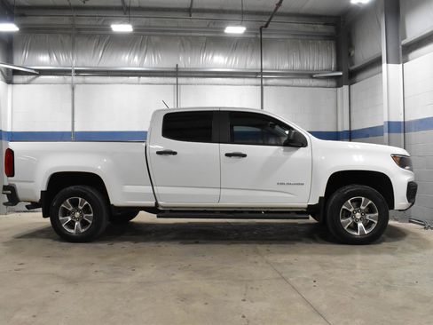 Used 2021 Chevrolet Colorado W/T w/ WT Convenience Package AWD/4WD image 28
