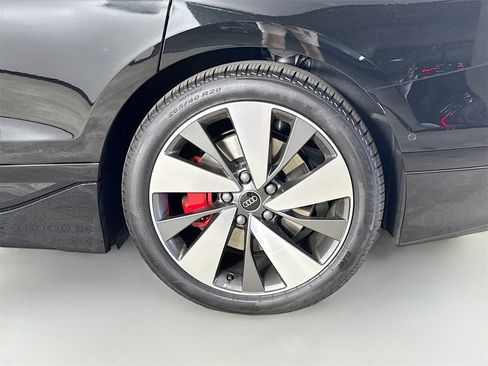 New 2025 Audi S6 e-tron Premium Plus image 31