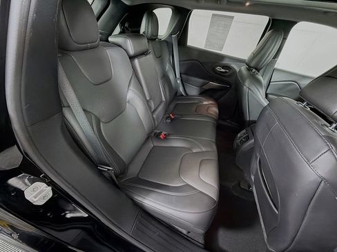 Used 2020 Jeep Cherokee Limited AWD/4WD image 28
