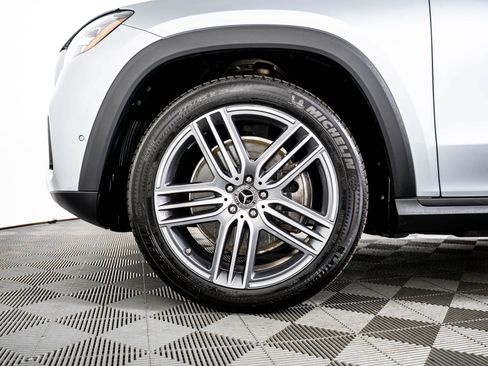 Certified 2024 Mercedes-Benz GLS 450 4MATIC image 6