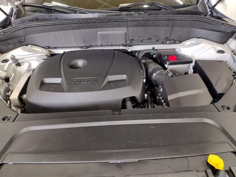 Used 2019 Volvo XC90 T6 R-Design w/ Advanced Package AWD/4WD image 8