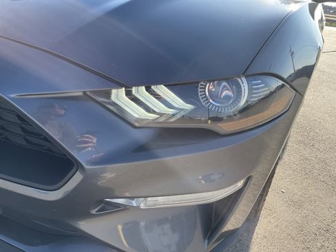 Used 2021 Ford Mustang Premium image 10