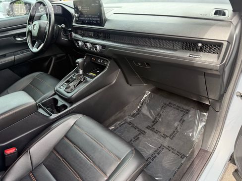 Certified 2025 Honda CR-V Sport-L image 31