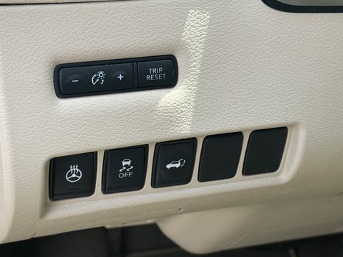 Used 2016 Nissan Murano Platinum w/ Platinum Technology Package FWD image 10