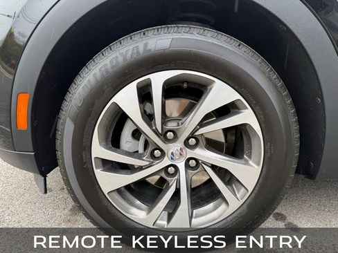 Used 2023 Buick Envision Essence image 11