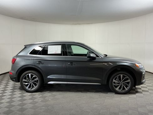 Used 2023 Audi Q5 2.0T Premium w/ Convenience Package AWD/4WD image 8