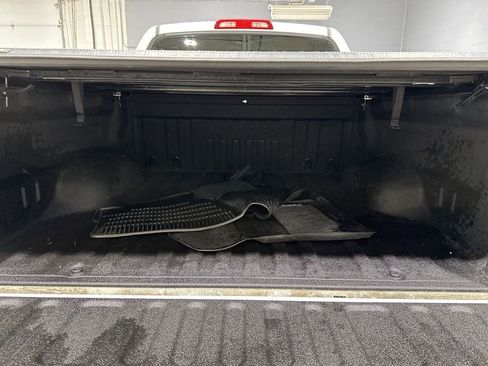 Used 2017 Toyota Tundra SR5 w/ TRD Off Road Package image 14