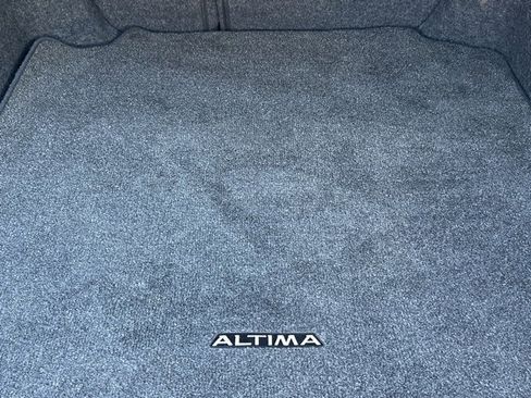 Used 2013 Nissan Altima 3.5 SL w/ Technology Pkg image 17