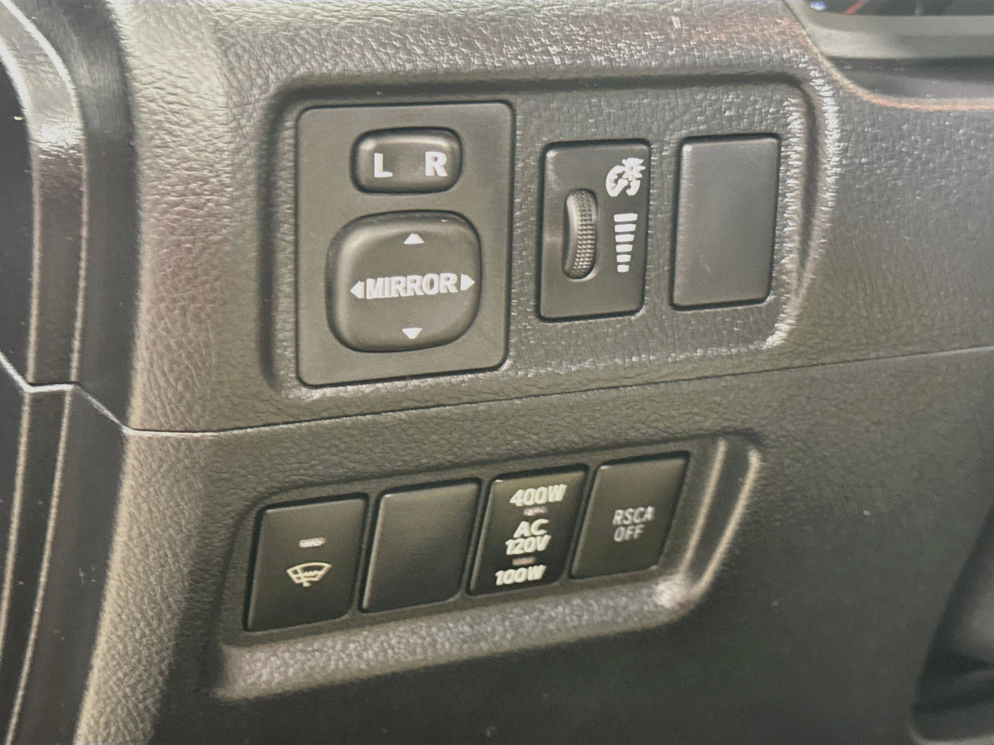 Used 2012 Toyota 4Runner Limited AWD/4WD image 10