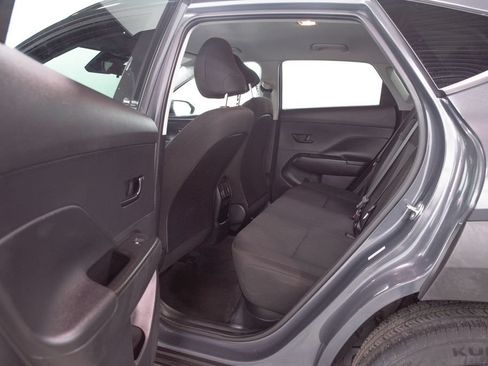 Used 2024 Hyundai Kona SEL FWD image 8