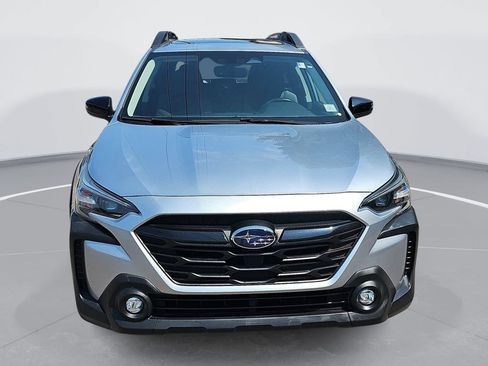 Used 2023 Subaru Outback Onyx Edition AWD/4WD image 2