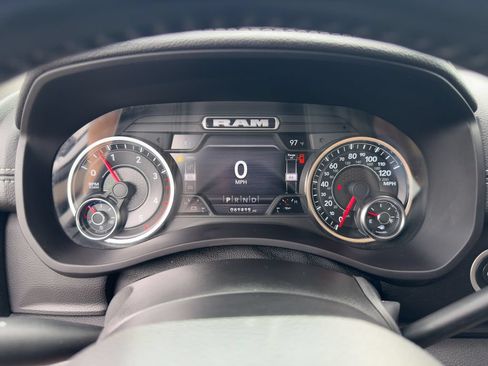 Used 2022 RAM 2500 Laramie AWD/4WD image 24