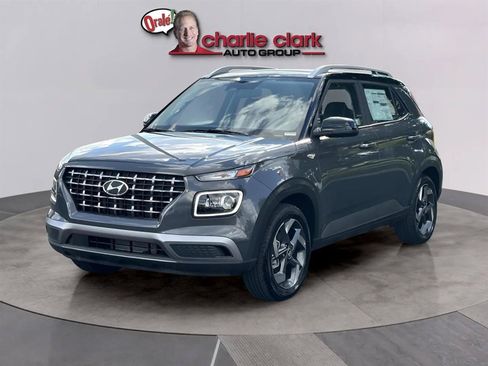 Certified 2024 Hyundai Venue Limited FWD image 1