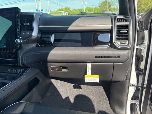 New 2026 RAM 1500 Limited AWD/4WD image 32