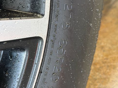 Used 2022 GMC Sierra 1500 AT4 w/ Sierra Safety Plus Package image 11