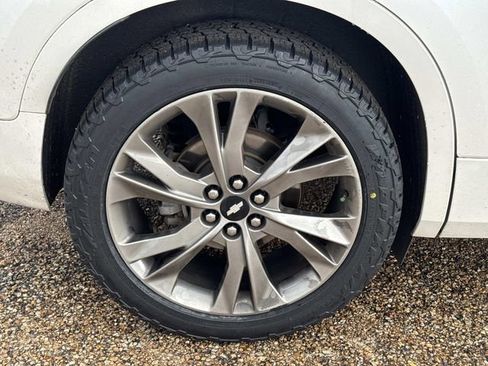 Used 2021 Chevrolet Blazer Premier w/ Driver Confidence II Package image 5