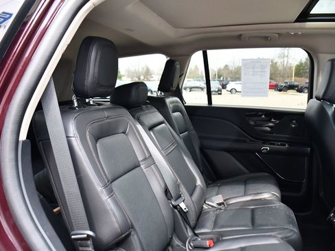Used 2023 Lincoln Aviator Reserve w/ Jet Appearance Package AWD/4WD image 18