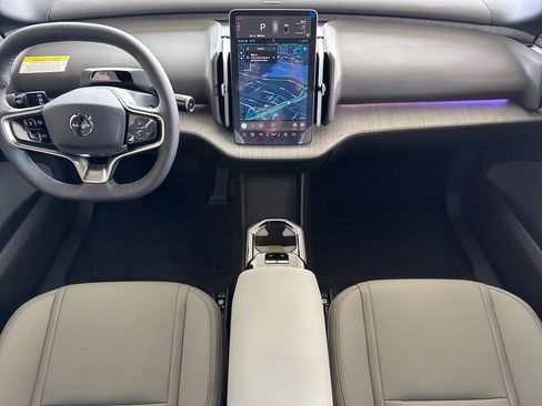 New 2026 Volvo EX30 Plus w/ Climate Package RWD image 12