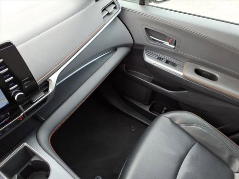 Certified 2022 Toyota Sienna XSE image 26