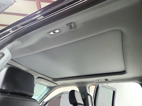 Used 2023 Ford F250 Lariat image 22