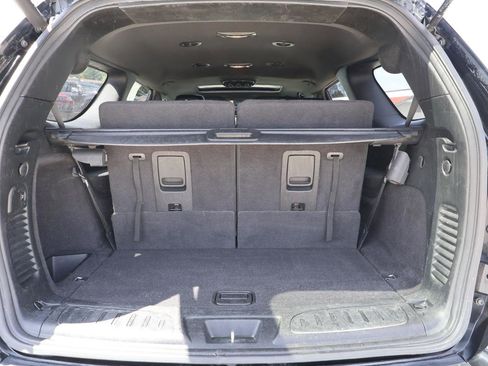 Used 2017 Dodge Durango R/T w/ Blacktop Package RWD image 6