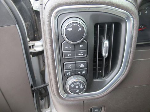 Used 2019 Chevrolet Silverado 1500 LTZ w/ LTZ Plus Package image 10