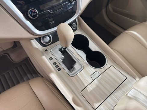 Used 2015 Nissan Murano S image 23