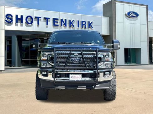 Used 2022 Ford F250 Lariat w/ Lariat Value Package AWD/4WD image 2