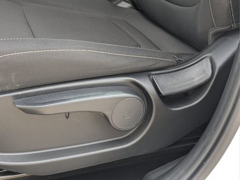 Used 2023 Hyundai Tucson SE FWD image 17