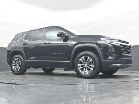 Used 2026 Chevrolet Equinox LT FWD image 20