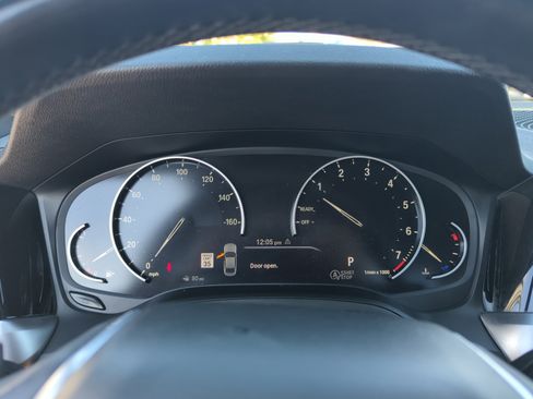 Used 2020 BMW 330i Sedan w/ Driving Assistance Package image 11