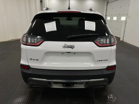 Used 2019 Jeep Cherokee Limited w/ Luxury Group AWD/4WD image 5