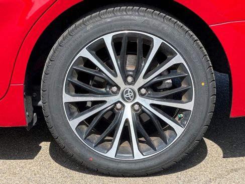 Used 2019 Toyota Camry SE w/ Convenience Package FWD image 44