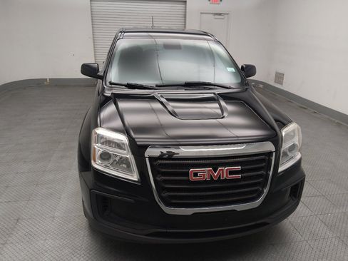 Used 2017 GMC Terrain SLE FWD image 14
