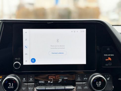 Used 2023 Toyota Highlander XSE image 40