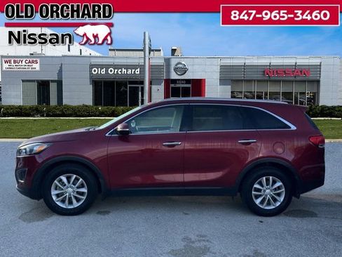 Used 2016 Kia Sorento LX w/ LX Convenience Package image 5